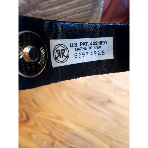 Vintage Whiting and Davis Round Beaded Black Purse w/ Chain Strap - Picture 7 of 7